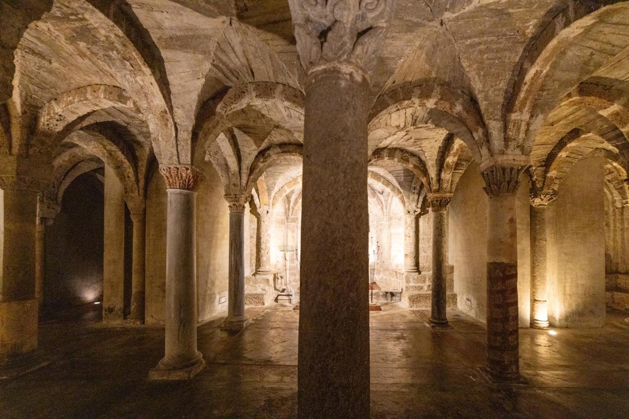 Radici Etrusche Sutri Hotel Buitenkant foto